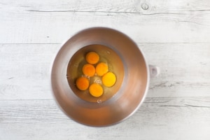 Preparazione Pan di Spagna salato - Fase 1