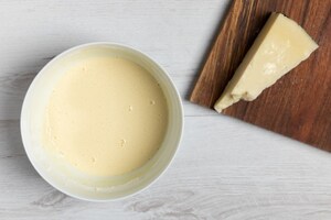 Preparazione Pancake salati al pomodoro, avocado e gamberetti - Fase 1