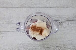 Preparazione Smoothie bowl alle ciliegie e cocco  - Fase 2