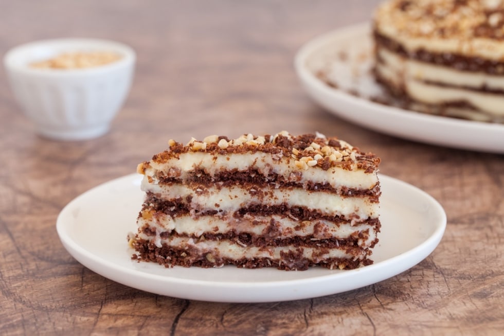 Torta di biscotti e crema al cocco ricetta