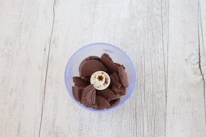 Preparazione Torta di biscotti e crema al cocco - Fase 2