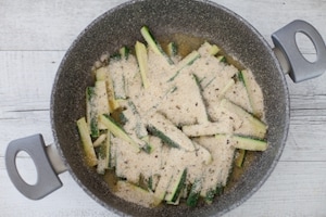 Preparazione Zucchine in padella - Fase 2