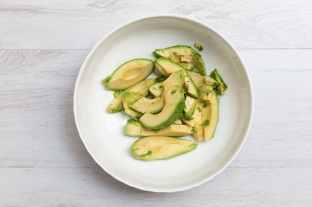 Preparazione Hummus di avocado - Fase 1 Preparazione Hummus di avocado - Fase 1