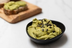 Preparazione Hummus di avocado - Fase 3
