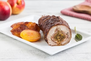 Preparazione Arrosto di maiale con pesche nettarine caramellate  - Fase 4