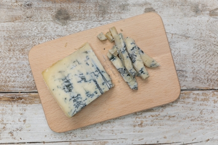 Preparazione Bocconcini di pollo al radicchio e gorgonzola - Fase 1 Preparazione Bocconcini di pollo al radicchio e gorgonzola - Fase 1