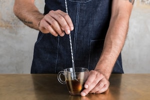 Preparazione Irish coffee - Fase 3