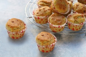 Preparazione Muffin salati alle zucchine e prosciutto - Fase 3