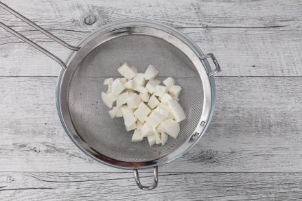 Preparazione Pizzette di zucca - Fase 1 Preparazione Pizzette di zucca - Fase 1