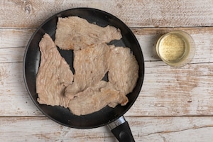 Preparazione Scaloppine al vino bianco - Fase 1