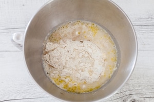 Preparazione Schiacciata con l'uva - Fase 1