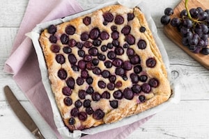 Preparazione Schiacciata con l'uva - Fase 4