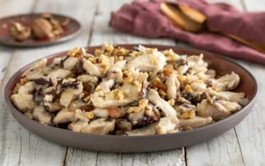 Straccetti di pollo al radicchio e noci