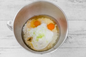 Preparazione Biscotti senza burro - Fase 1