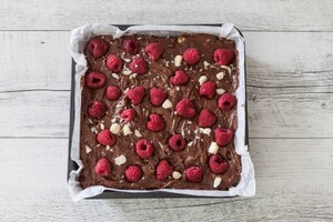 Preparazione Brownies cioccolato e yogurt alla fragola - Fase 4