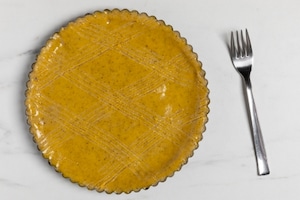 Preparazione Crostata ripiena alla confettura di aronia, ribes nero e lampone - Fase 3