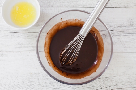 Preparazione Lamingtons - Fase 2 Preparazione Lamingtons - Fase 2