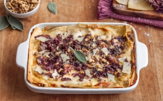 Lasagne rustiche al radicchio e salsiccia  Lasagne rustiche al radicchio e salsiccia