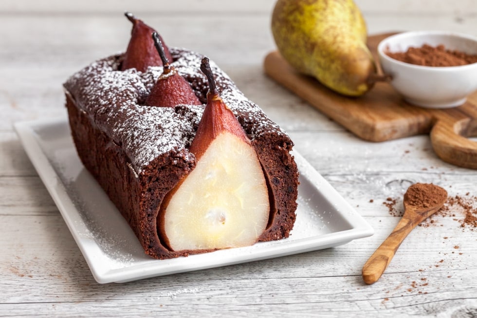 Plumcake al cacao e pere  ricetta