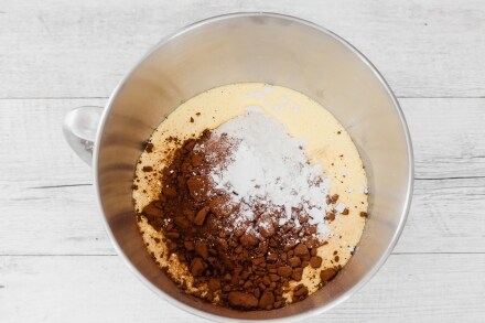 Preparazione Plumcake al cacao e pere - Fase 2 Preparazione Plumcake al cacao e pere - Fase 2