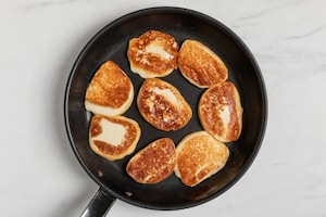 Preparazione Radicchio e scamorza in padella con aceto balsamico - Fase 2