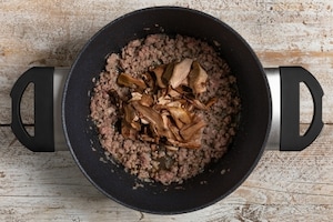 Preparazione Risotto ai funghi e salsiccia - Fase 2