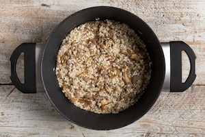 Preparazione Risotto ai funghi e salsiccia - Fase 4