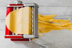 Preparazione Tagliatelle al prosciutto crudo - Fase 2