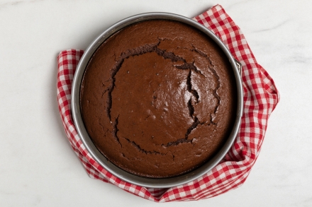 Preparazione Torta di castagne e gocce di cioccolato - Fase 2 Preparazione Torta di castagne e gocce di cioccolato - Fase 2