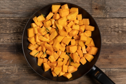 Preparazione Zucca in padella - Fase 2 Preparazione Zucca in padella - Fase 2