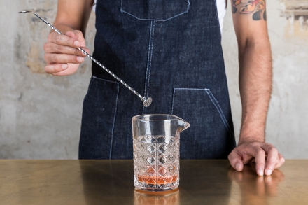 Preparazione Old Fashioned - Fase 2 Preparazione Old Fashioned - Fase 2
