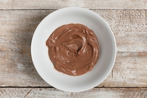 Preparazione Pandoro farcito con mascarpone e Nutella - Fase 1