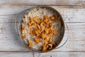 Preparazione Risotto ai funghi misti - Fase 4