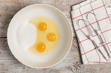 Preparazione Torta alla Nutella - Fase 1 Preparazione Torta alla Nutella - Fase 1