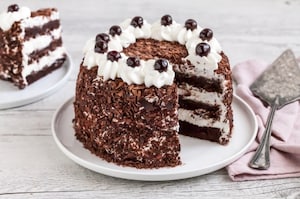 Preparazione Torta foresta nera - Fase 3