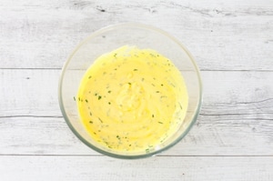 Preparazione Torta salata al salmone e zucchine - Fase 2