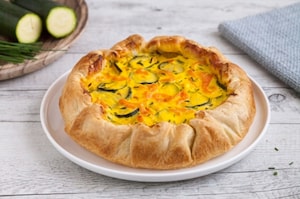 Preparazione Torta salata al salmone e zucchine - Fase 4