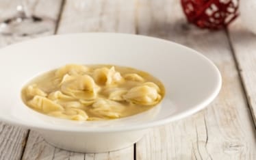 Cappelletti in brodo di nonna Nicoletta