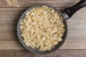 Preparazione Crema di Roquefort e pere - Fase 1