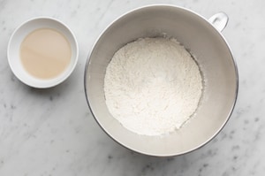 Preparazione Crescentine modenesi (tigelle) - Fase 1