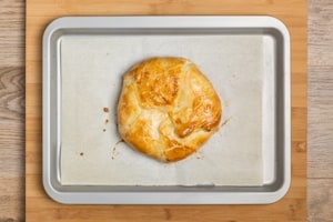 Preparazione Fonduta di brie in crosta - Fase 3