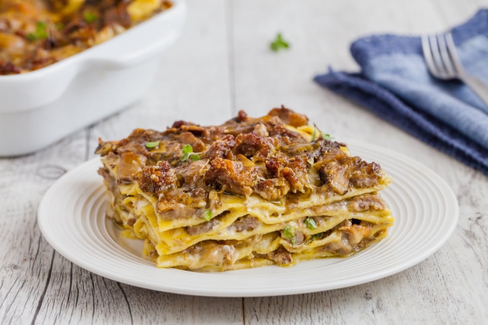 Lasagne funghi e salsiccia ricetta