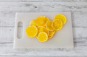 Preparazione Mini spiedini di salmone con arancia, finocchietto e pistacchi  - Fase 1