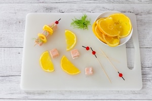 Preparazione Mini spiedini di salmone con arancia, finocchietto e pistacchi  - Fase 2