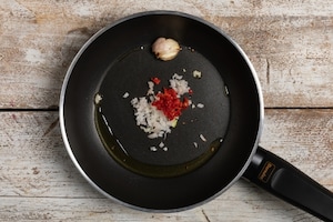 Preparazione Risotto ai gamberi e gin - Fase 1