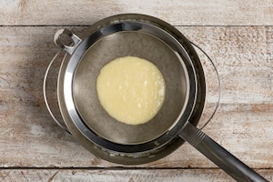 Preparazione Risotto ai gamberi e gin - Fase 6