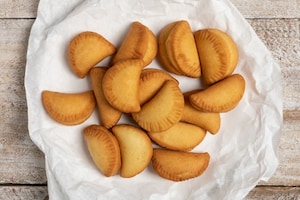 Preparazione Tortelli fritti di Natale - Fase 6