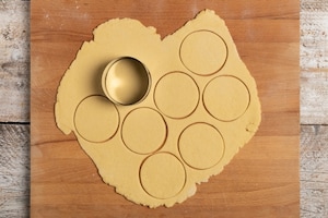 Preparazione Tortelli fritti di Natale - Fase 4