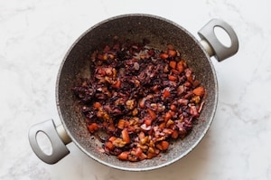 Preparazione Chutney di radicchio di Chioggia, arancia e frutta secca  - Fase 4