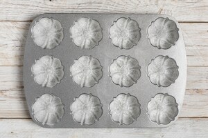 Preparazione Mini bundt cake alle mele  - Fase 3